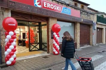 Abre supermercado franquiciado Eroski en Puenta La Reina