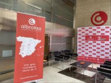 ALBROKSA celebra un hito: más de 100.000 pólizas activas