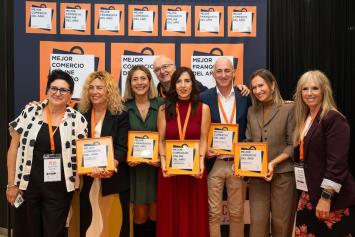 Eroski reconocida con cinco galardones en los premios comercio del año 2027