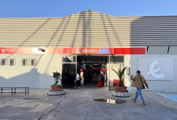 Eroski abre supermercado franquiciado en Valdelacalzada