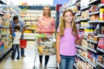 Franquicia de supermercado grupo Alsara en pueblo pequeño